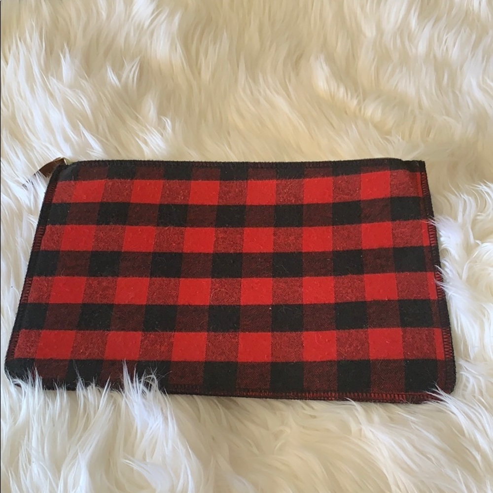 Buffalo plaid accessories bag